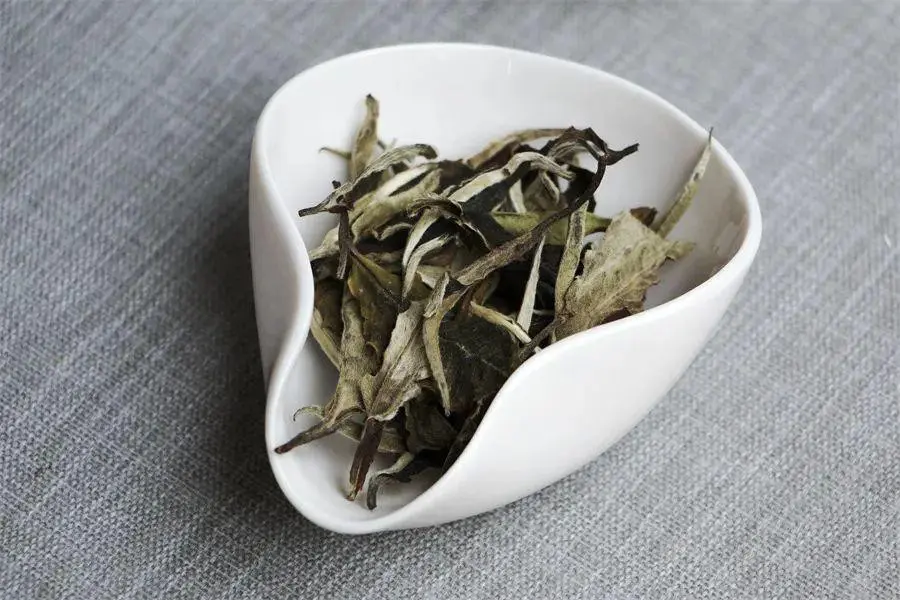 Are those tea containing skincare products deceiving people?